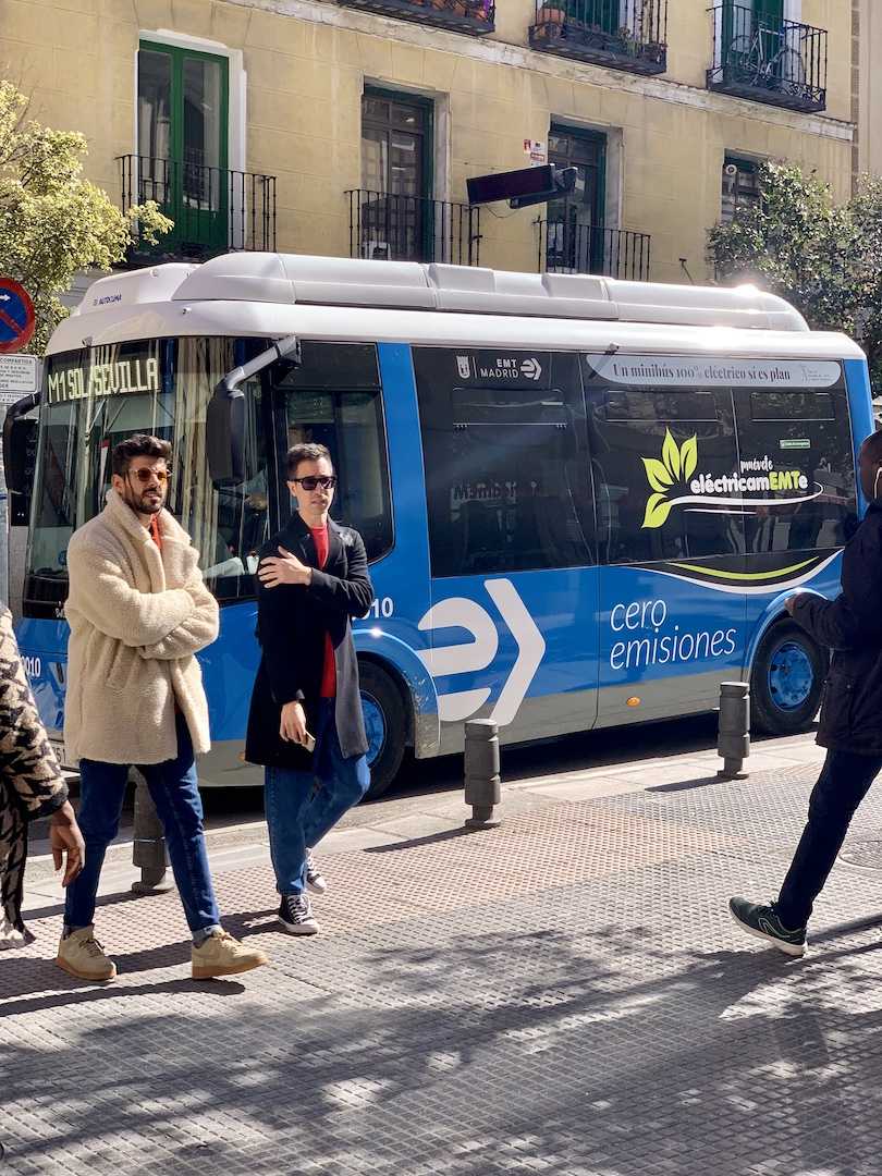 Input bus image